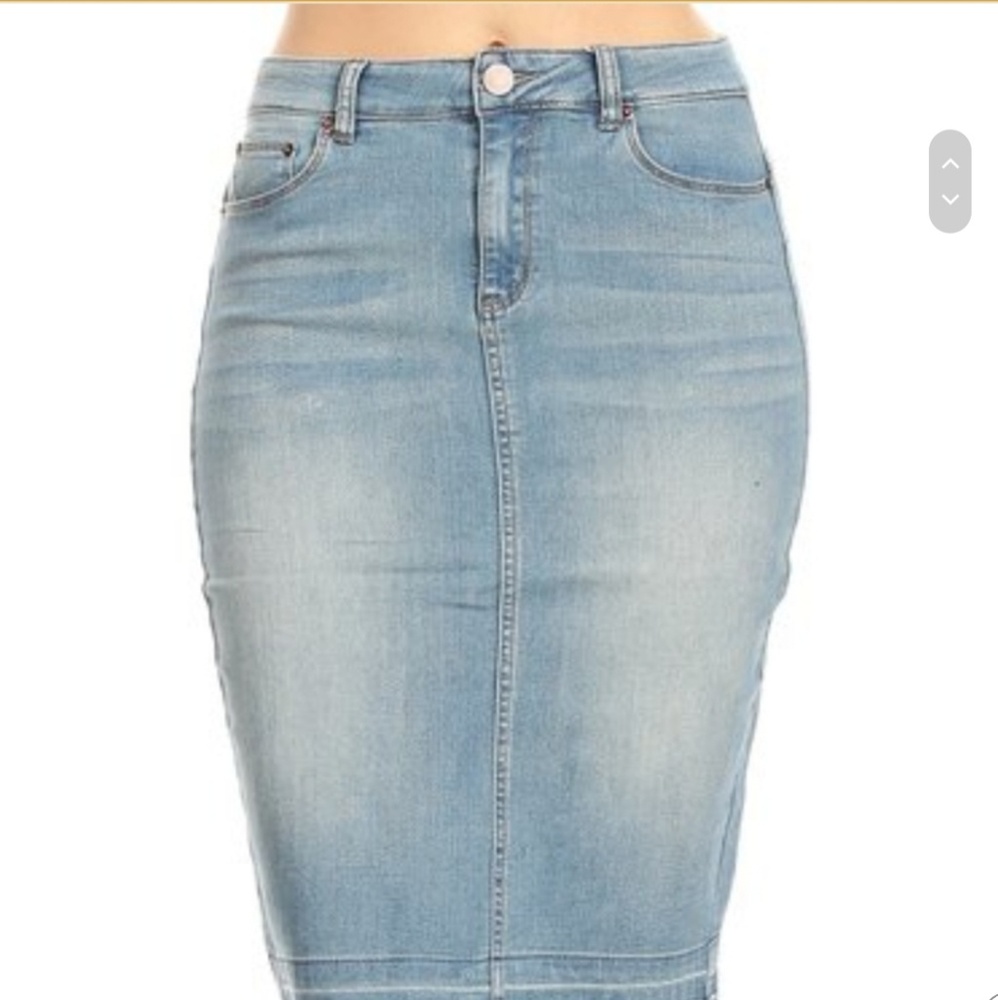 Denim skirt